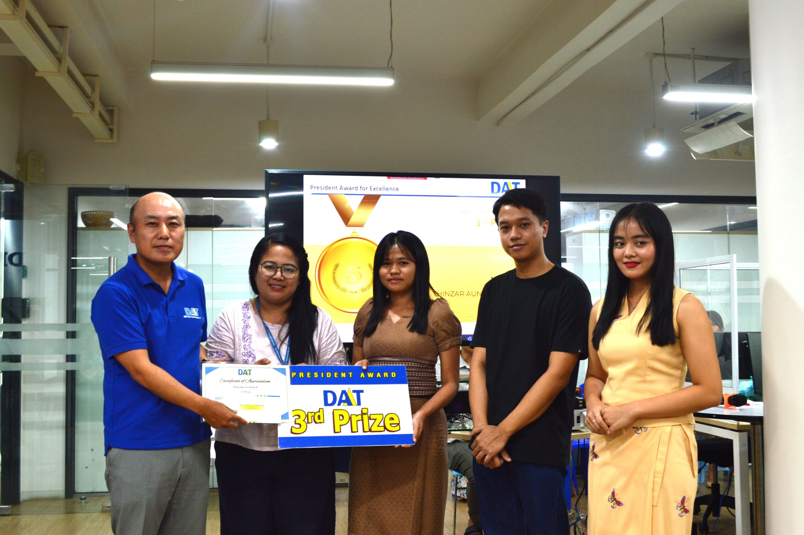 President Award @All Staff Meeting 2025